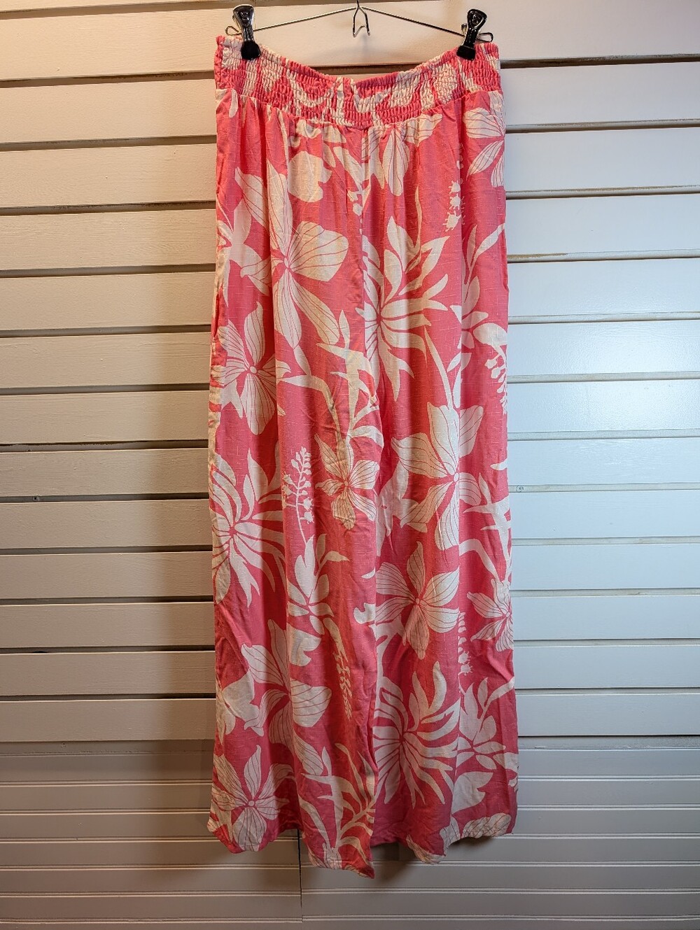 Kiwi and Punch Pink and White Tropical Floral Set Large NWOT - Picture 4 of 11